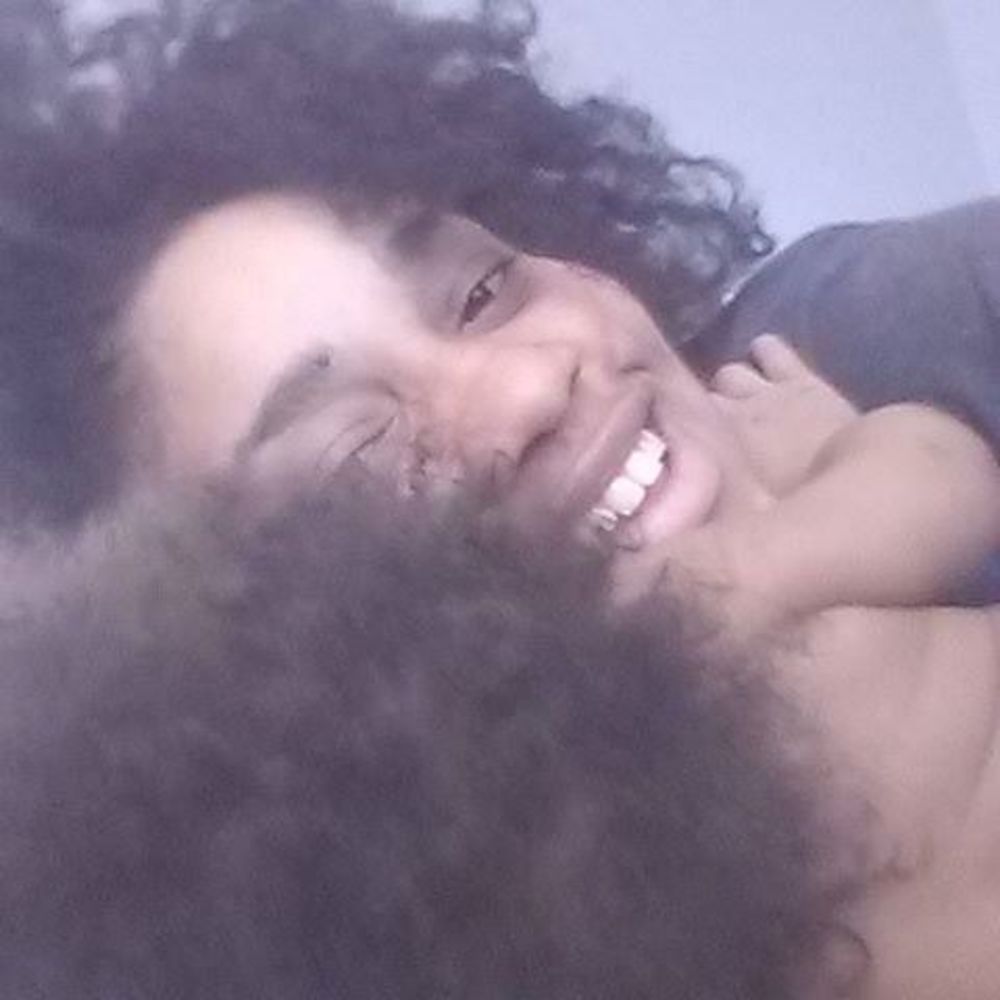 Meet your Posher, Courtney